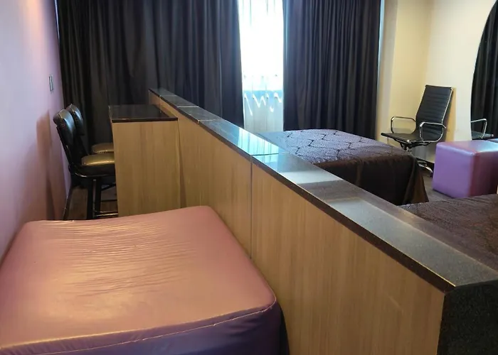 Max Hotel 3*