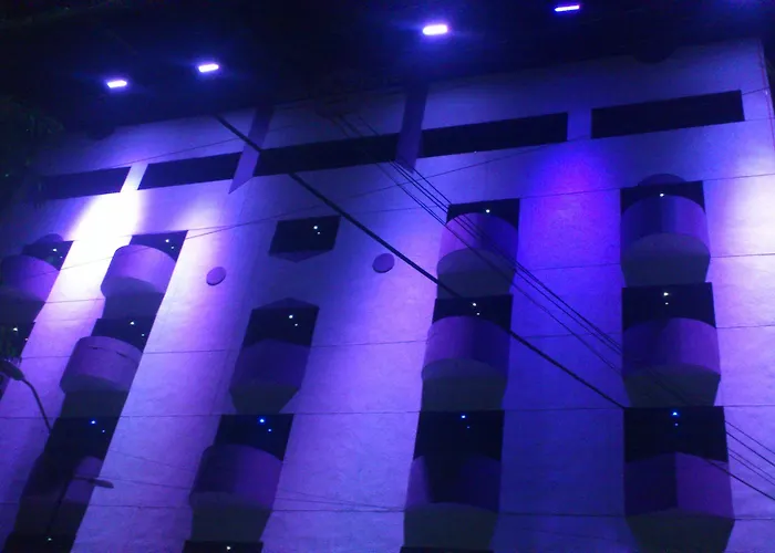 Max Hotel 3*