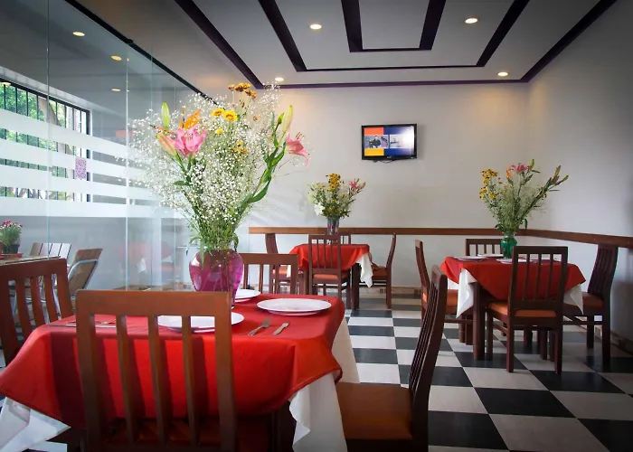 Max Hotel